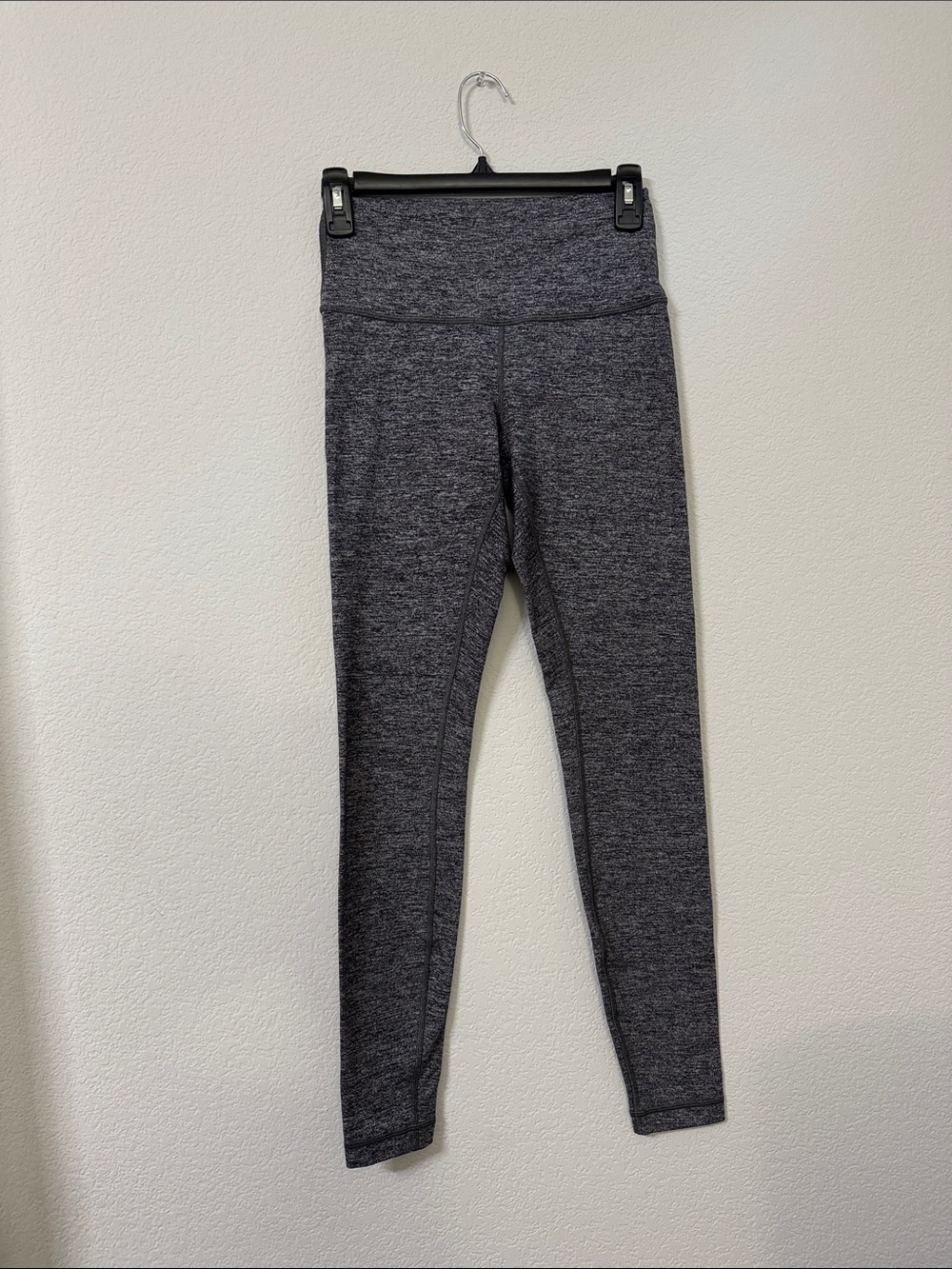 Lululemon Heather Gray High Rise Yoga Leggings Women's Size 6 Athletic Workout